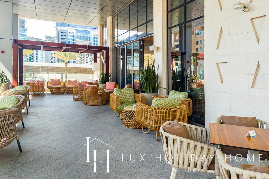 Lux Iconic Views At The Palm Tower Suite 2 Dubai Exterior photo